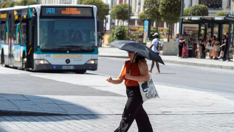Canicule : 41 °C à Clermont-Ferrand, Strasbourg en alerte pour des températures élevées.
