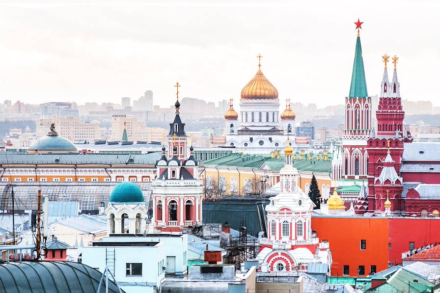 La Russie intensifie ses opérations militaires en Ukraine, entraînant des tensions croissantes.