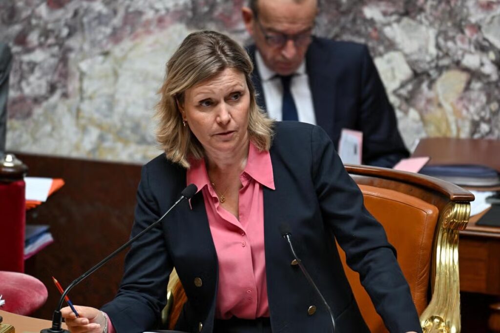 Affaire Lyhanna : Yaël Braun-Pivet soutient une commission d’enquête parlementaire.