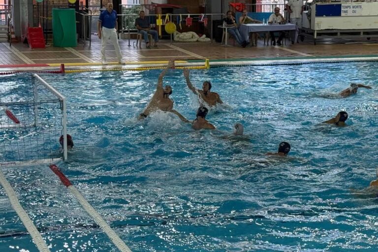 Nice s’incline face à un concurrent pour la troisième place du championnat Elite de water-polo.