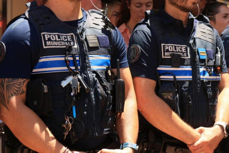 Un policier municipal de Toulon se suicide avec un fusil de chasse.