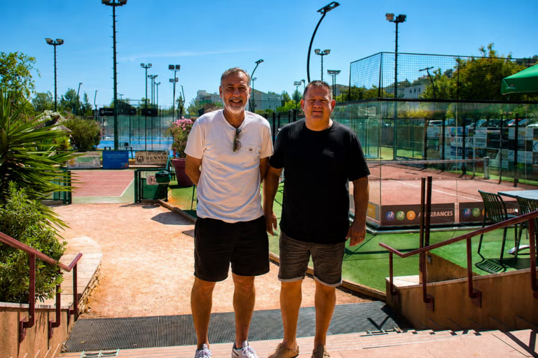 Tennis Club Toulon : les dirigeants répondent aux préoccupations du voisinage sur des problèmes communs.