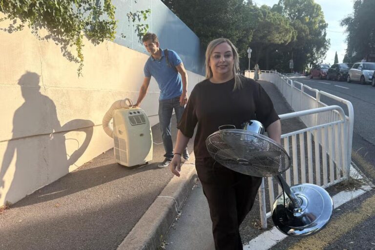 Des parents d’un collège niçois mobilisés pour soutenir les élèves du Brevet en pleine canicule