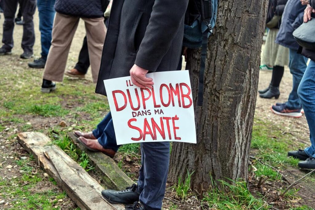 Loi d’urgence agricole : le Sénat autorise la réintroduction de pesticides interdits.