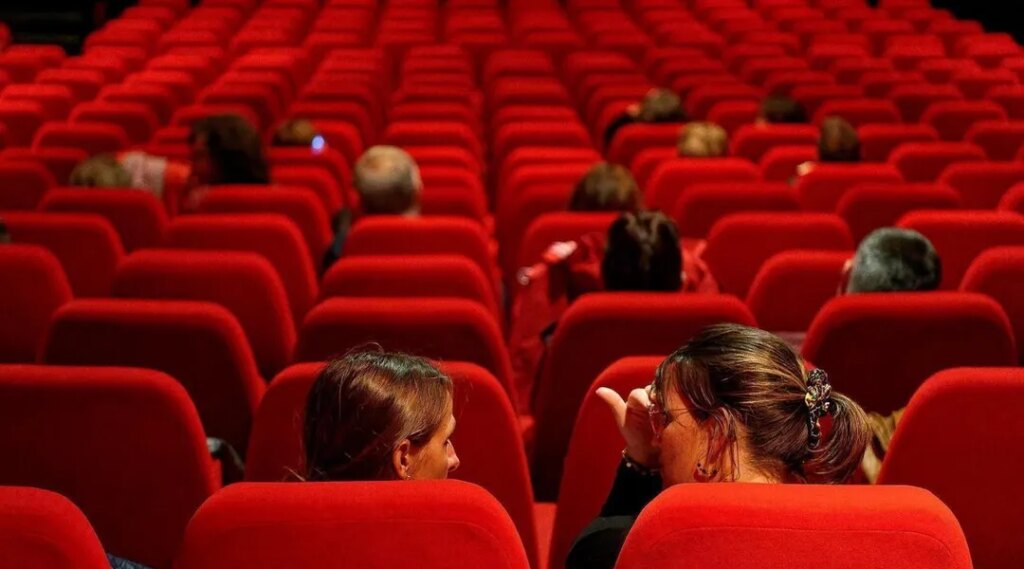 La FFF lance Cinéfoot pour diffuser les matches de la Coupe du monde dans les cinémas.