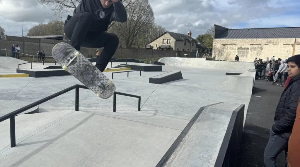 Festival de la glisse à Zone 61 : Roller, skateboard et trottinette au skatepark.