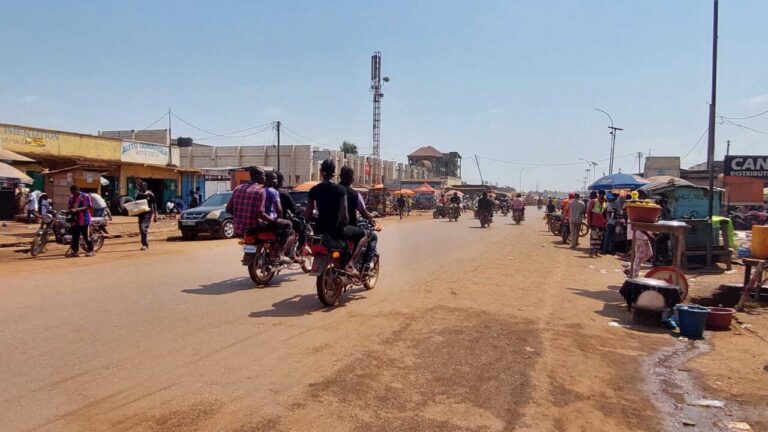 Arrivée à Bangui d’un avion transportant des migrants expulsés des États-Unis