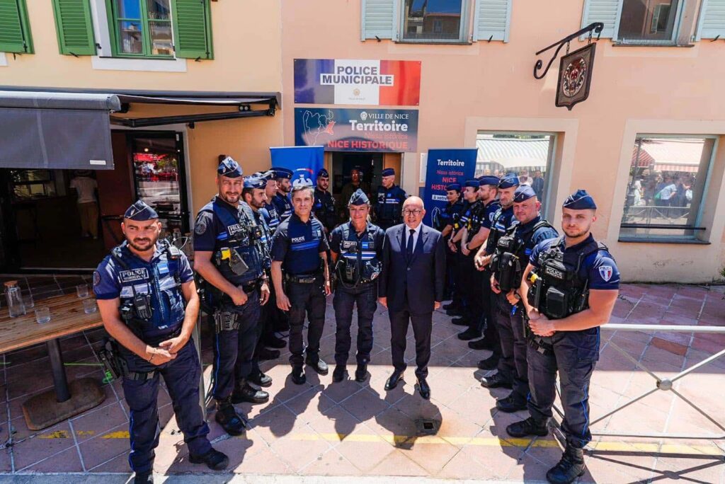 Rouverture d’un poste de police municipale au cours Saleya avec 14 agents dédiés.