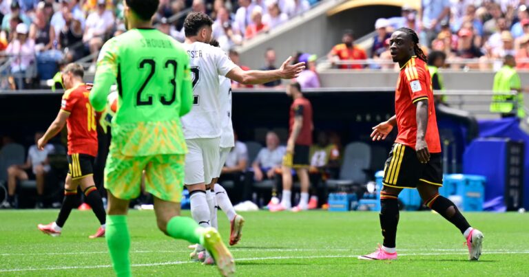 Doku, le Diable Rouge, ne parvient pas à briller lors du match décisif contre l’équipe adverse.