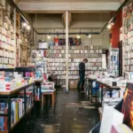 Chute des ventes et hausse des coûts : les librairies indépendantes en difficulté.