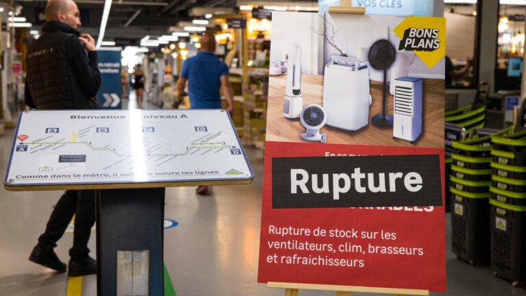 Flambée des ventes de climatiseurs et ventilateurs dans les supermarchés français en période de canicule