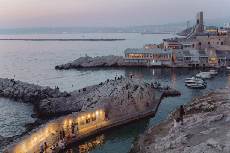 Slow Fashion Week à Marseille : une initiative pour promouvoir la mode durable en France.