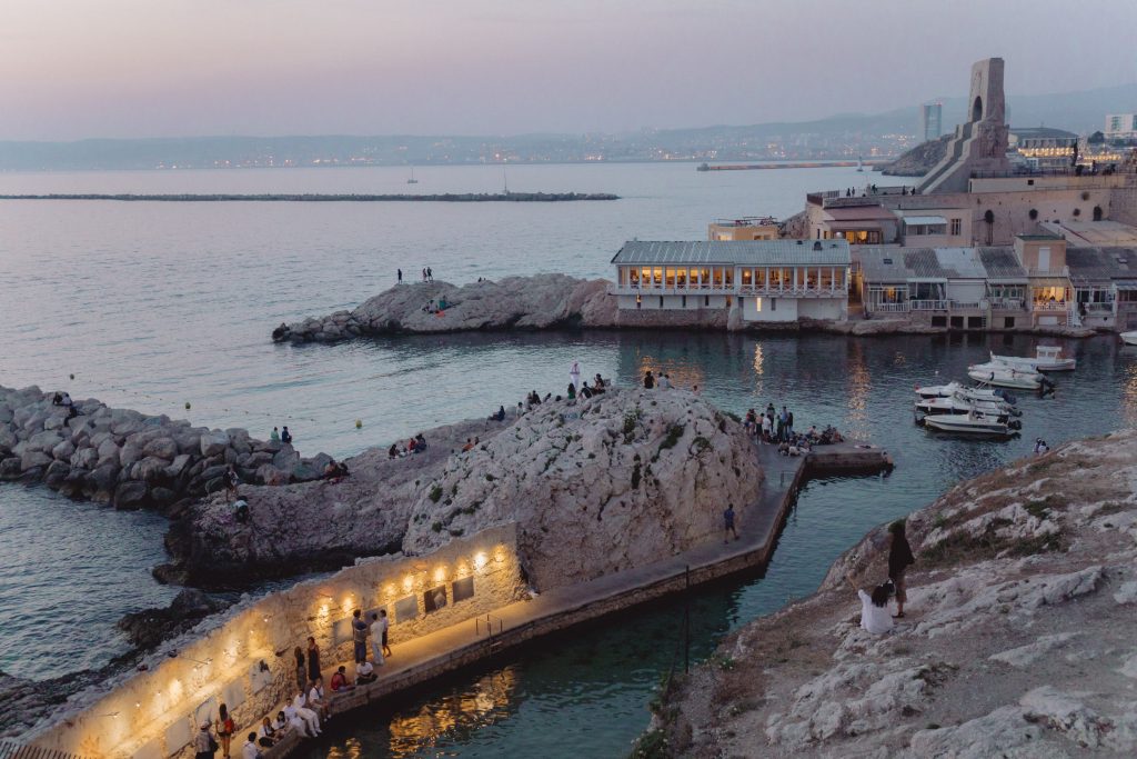 Slow Fashion Week à Marseille : une initiative pour promouvoir la mode durable en France.