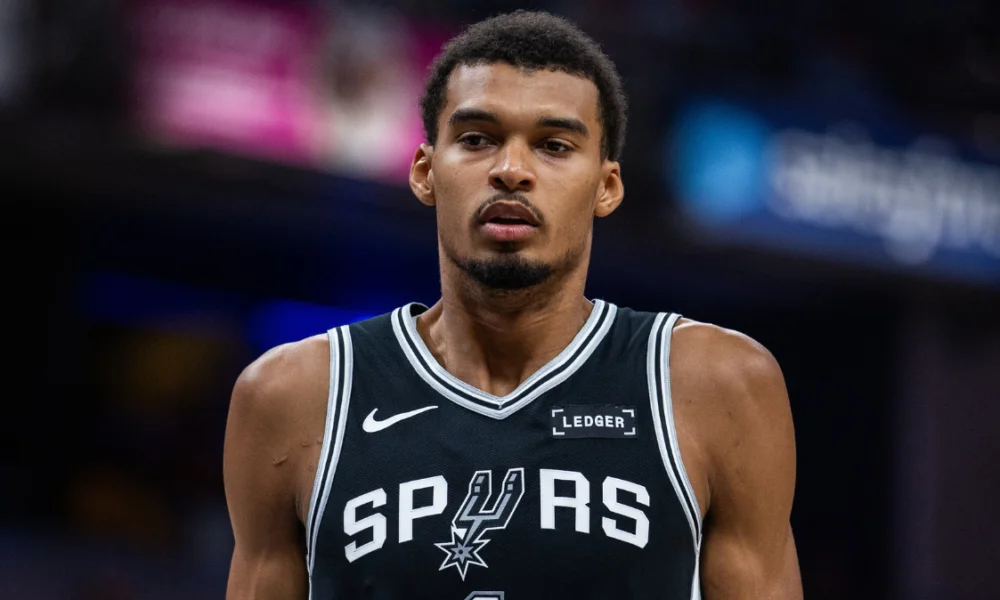 Victor Wembanyama établit des records de points, rebonds, passes et blocks en NBA