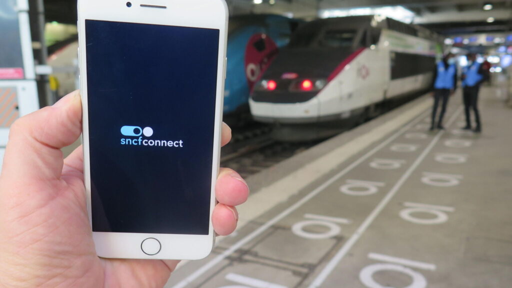Des Français se préparent à saisir les ventes SNCF dès leur annonce officielle.