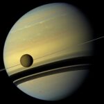 Le télescope James-Webb détecte une molécule inconnue sur Titan et Pluton.