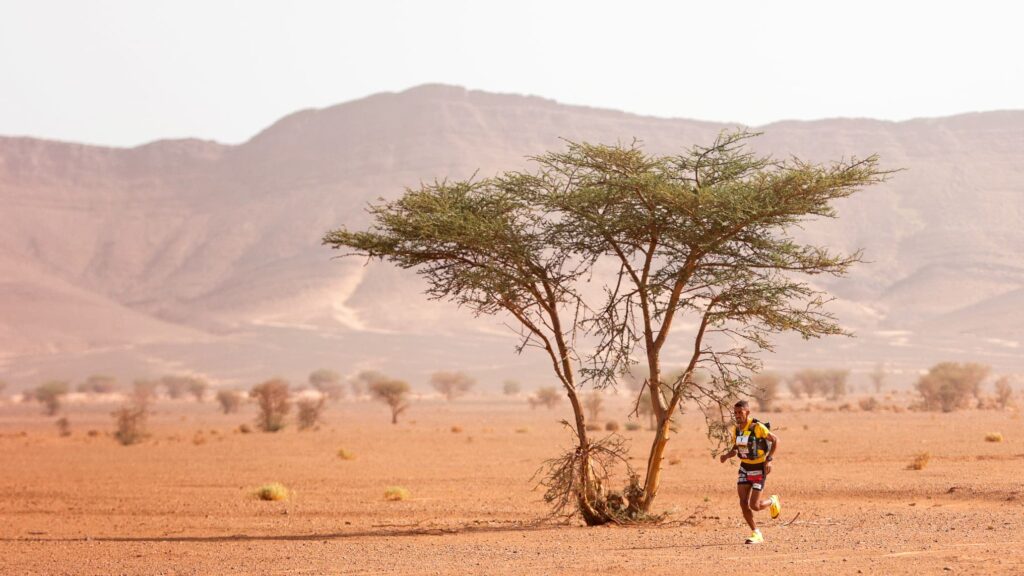 Marathon des Sables : un participant décède lors de l’événement sportif en plein désert.