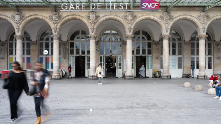 Trafic ferroviaire à la gare de l’Est à Paris reprend après une panne d’électricité.