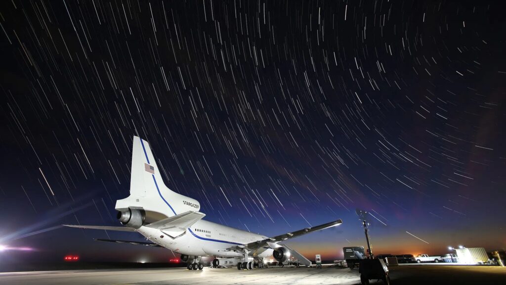 NASA lance une mission de secours pour éviter la destruction du télescope Swift dans l’atmosphère.