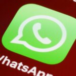 Alerte aux voyageurs : une arnaque WhatsApp cible les réservations de vacances.