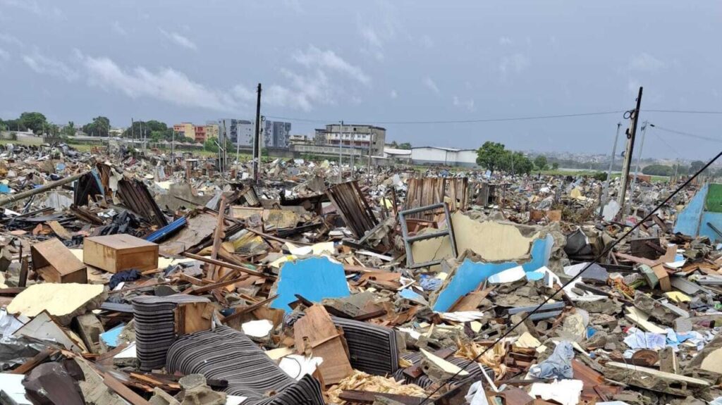 Côte d’Ivoire : Un individu arrêté après des destructions dans un quartier d’Abidjan