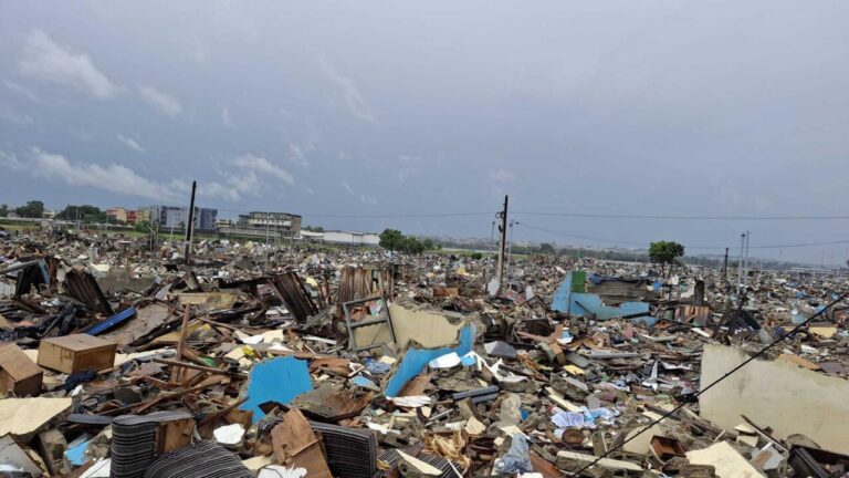 Côte d’Ivoire : ouverture d’une enquête sur la destruction d’un quartier à Abidjan.
