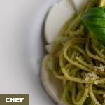 Pâtes fraîches en persillade : une recette végétarienne simple et rapide à réaliser.