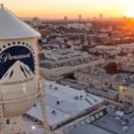 Le rachat de Warner Bros par Paramount avance, mais des incertitudes persistent.