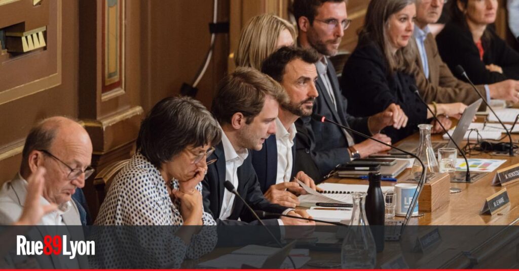 Doucet aborde les violences sexistes dans le cadre de l’affaire Abreu.