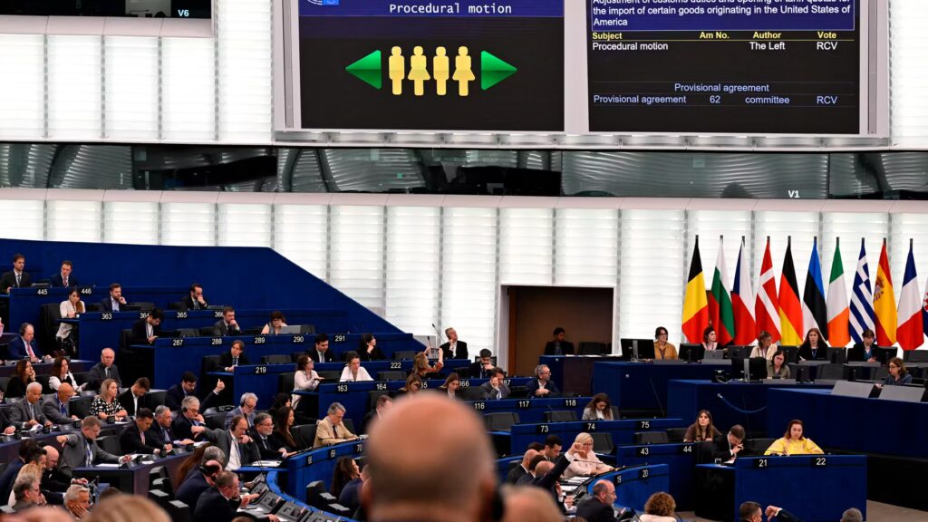 L’Union européenne approuve l’accord commercial avec les États-Unis et impose des garde-fous.