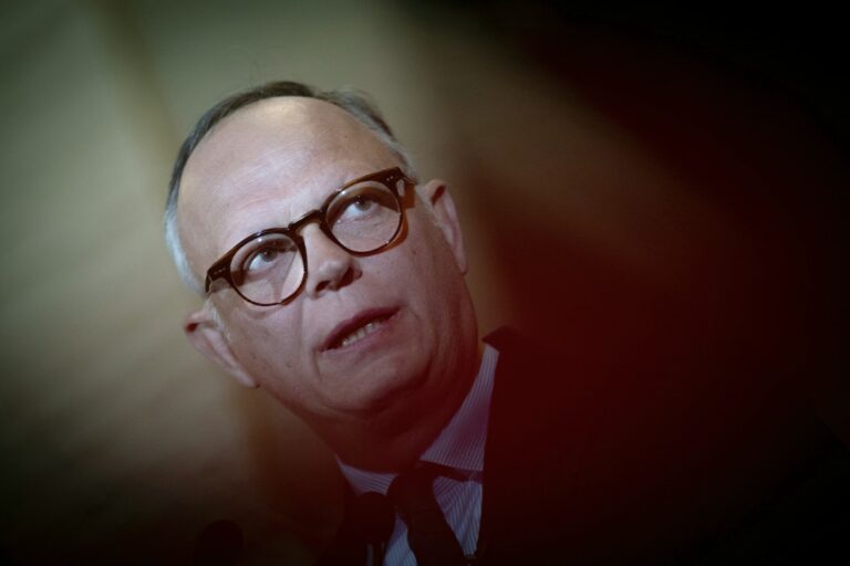 Mort de Lyhanna : le ministre de la Justice envisage de rétablir les instructions au parquet.