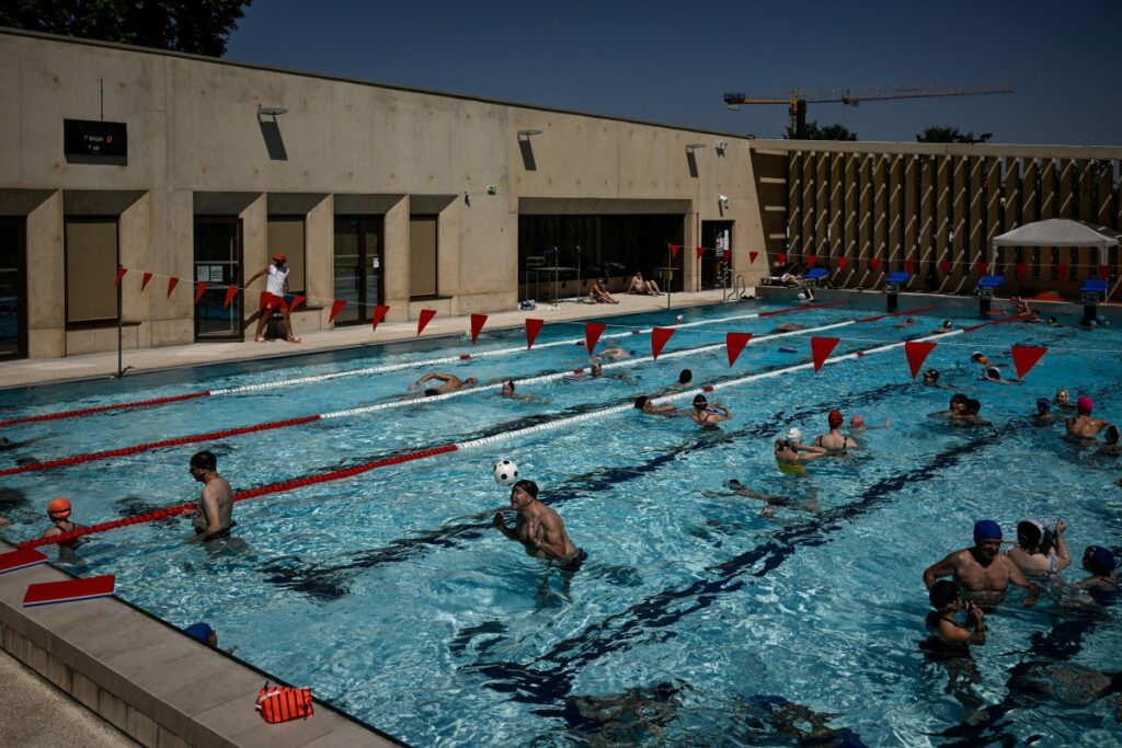 Canicule : Un maire peut-il restreindre l’accès à la piscine aux habitants de sa commune ?