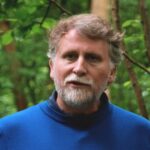 Antoine Gatet présente le rapport moral de FNE sur la biodiversité et la gestion des ressources naturelles.