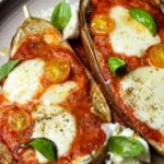 Recette des aubergines au four façon pizza : une alternative végétale appréciée en France