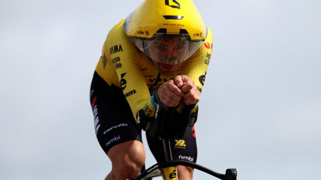 Le Tour d’Italie secoué par une affaire de dopage impliquant des coureurs et des équipes.