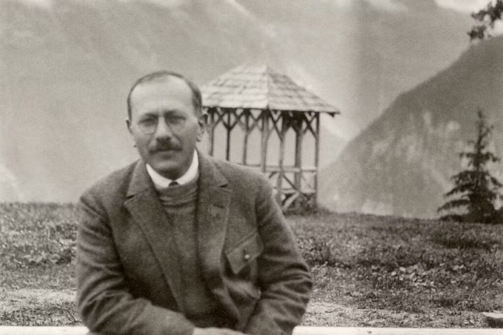 Marc Bloch, intellectuel résistant, récupéré par des acteurs réactionnaires en France.