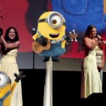 Concours de chant en langue Minion lors de l’avant-première du film « Des Minions et des monstres »