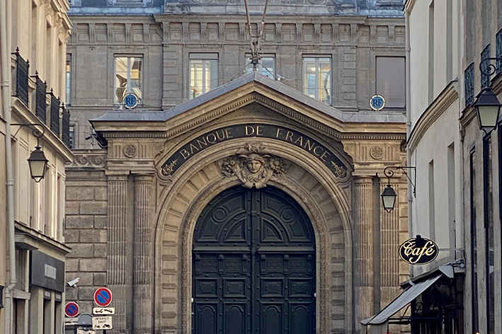 La dette publique française n’est pas issue d’une loi Rothschild de 1973.