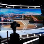 Les jeunes candidats à l’Élysée utilisent la presse people comme tremplin médiatique.