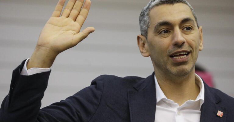 Youssef Handichi (MR) sous enquête fiscale par l’ONSS pour des irrégularités déclaratives.