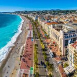 Nice se distingue par ses longues soirées et sa météo clé en main pour l&rsquo;été sur la Côte d&rsquo;Azur.