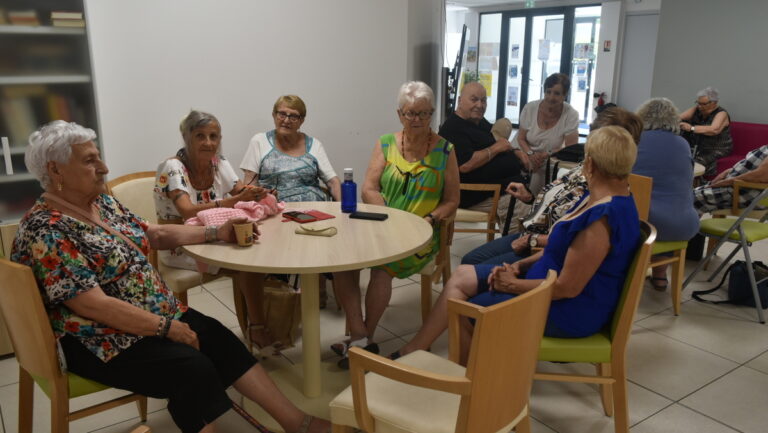 Gardanne élargit les horaires d’accueil des seniors face aux fortes chaleurs.