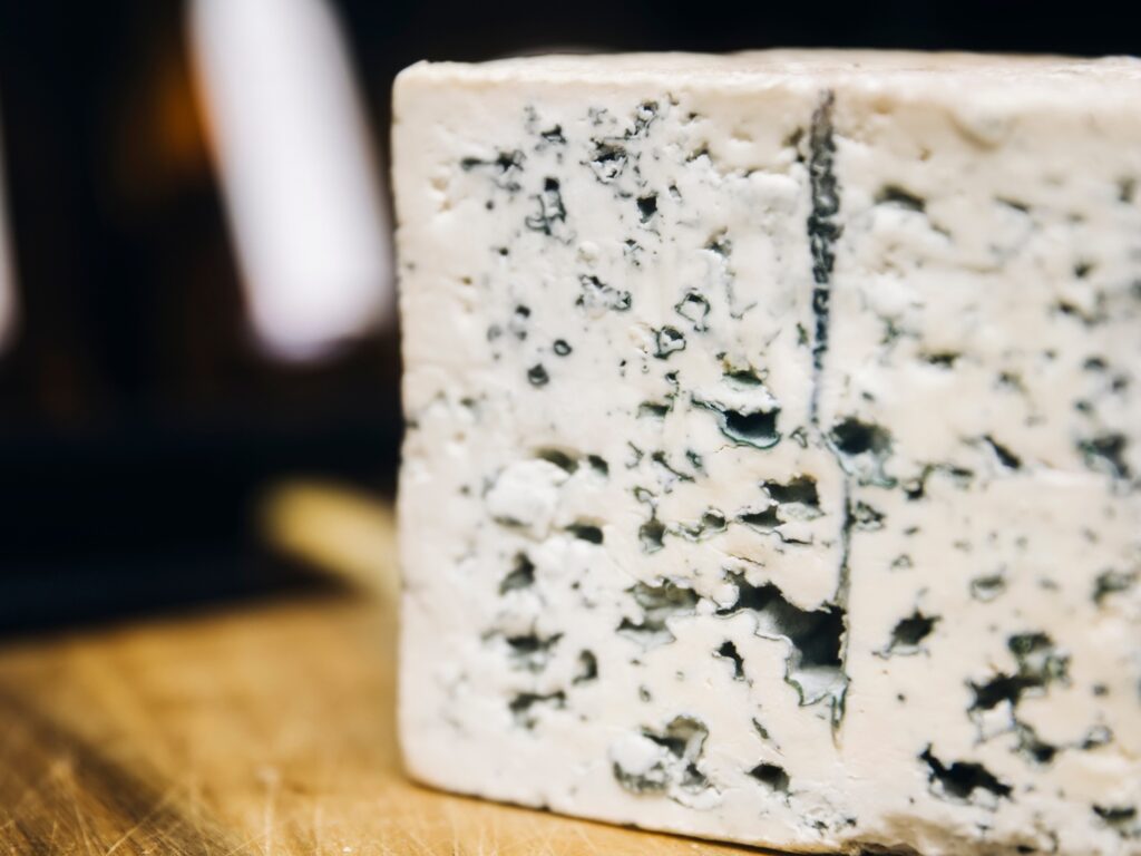 Lactalis condamné pour pollution des eaux : la 6ème sanction d’une filiale en France.