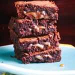 Brownie chocolat caramel au beurre salé : une nouvelle tendance en pâtisserie artisanale.
