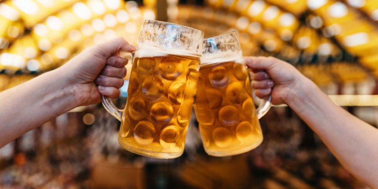 Des chercheurs révèlent un lien entre la consommation de bière et les piqûres de moustiques.