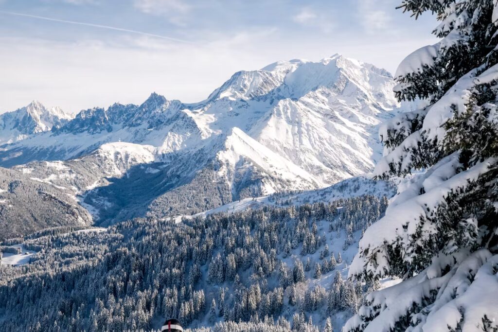 Saint-Gervais : la station de ski française attire des visiteurs en quête d’intimité.