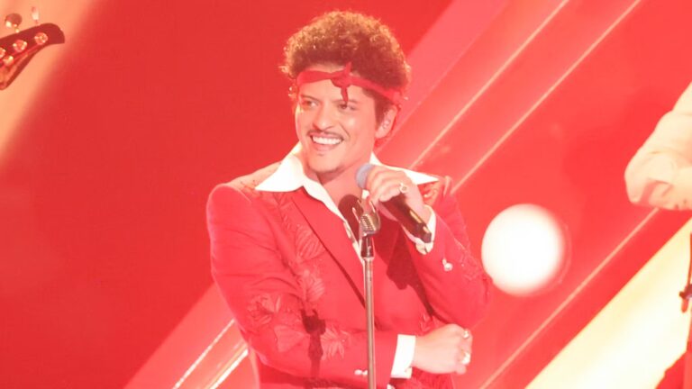 Déception des fans après le concert de Bruno Mars au Stade de France