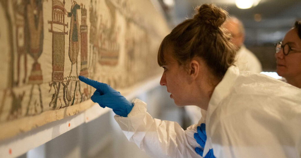 La tapisserie de Bayeux exposée au British Museum sous conditions spécifiques.