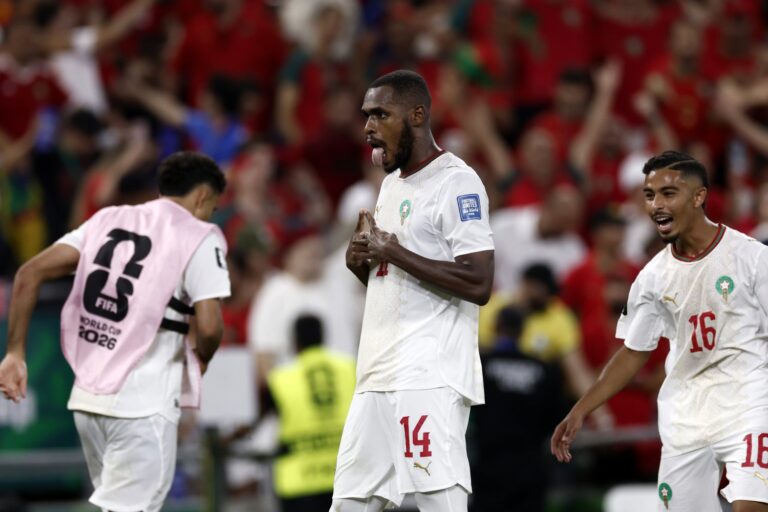 Le Maroc élimine les Pays-Bas et se qualifie pour les huitièmes de finale.