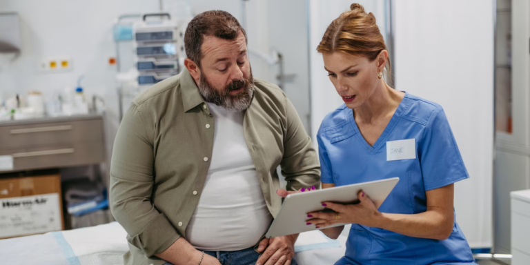 Aliments à réduire pour maintenir un taux de cholestérol sain, selon un cardiologue.